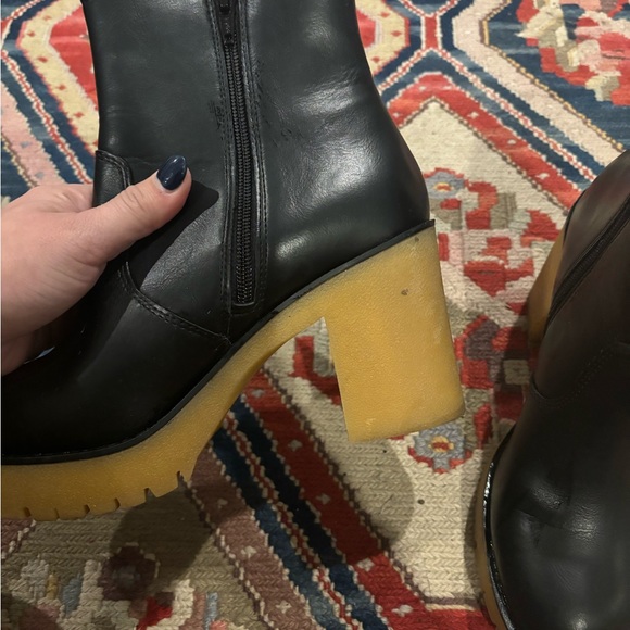 SUN + STONE Womens “Lennii” Platform Round Toe Block Heel boots size 8 M - Picture 5 of 5